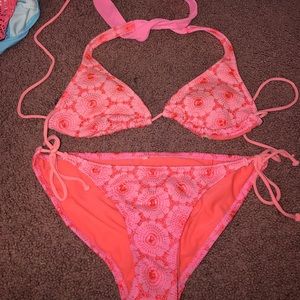 CUTE PINK BIKINI!!